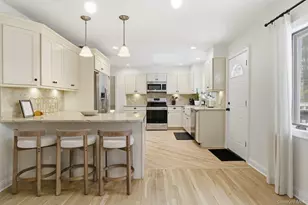 105 Reeve Rd, Rockville Centre, NY 11570 - Photo 8