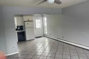 17 Roosevelt Pl, Island Park, NY 11558 - Photo 6