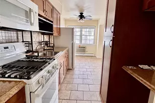 7 Colonial Rd, Beacon, NY 12508 - Photo 2