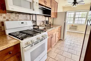 7 Colonial Rd, Beacon, NY 12508 - Photo 4