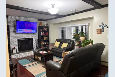 95 Horton Avenue, Valley Stream, NY 11581 - Photo 8