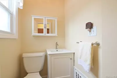 68 Hudson Road, Floral Park, NY 11001 - Photo 22