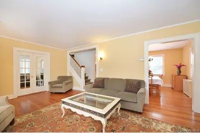 68 Hudson Road, Floral Park, NY 11001 - Photo 6