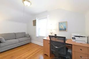 68 Hudson Rd, Floral Park, NY 11001 - Photo 20