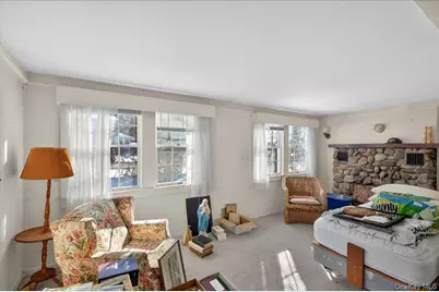 175 Main Avenue, Mastic, NY 11950 - Photo 4