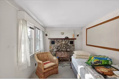 175 Main Avenue, Mastic, NY 11950 - Photo 6