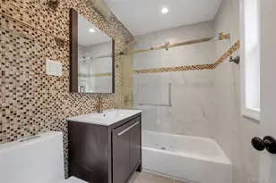 25-16 Curtis St, East Elmhurst, NY 11369 - Photo 12