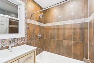 25-16 Curtis St, East Elmhurst, NY 11369 - Photo 18