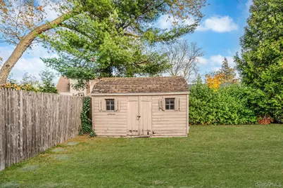 4 Sibley Place, Huntington Station, NY 11746 - Photo 30