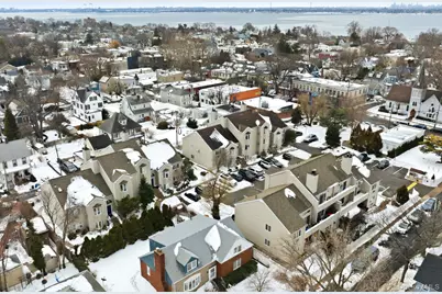 152 Tier Street #206B, Bronx, NY 10464 - Photo 36