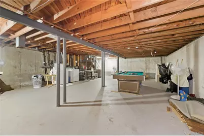 633 Evelyn Avenue, East Meadow, NY 11554 - Photo 14