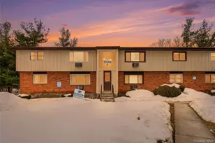 503 Parr Meadow Dr, Newburgh, NY 12550 - Photo 2