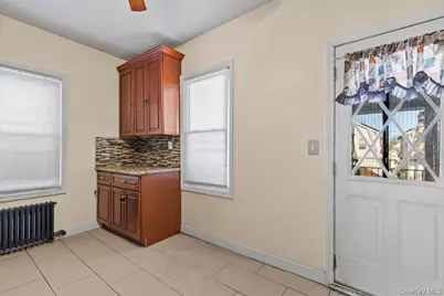 4220 Boyd Avenue, Bronx, NY 10466 - Photo 12