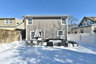 151 Norwood Avenue, Malverne, NY 11565 - Photo 22