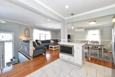 151 Norwood Avenue, Malverne, NY 11565 - Photo 8