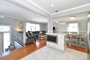 151 Norwood Ave, Malverne, NY 11565 - Photo 8