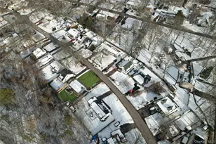 16 Market St, Mastic Beach, NY 11951 - Photo 32