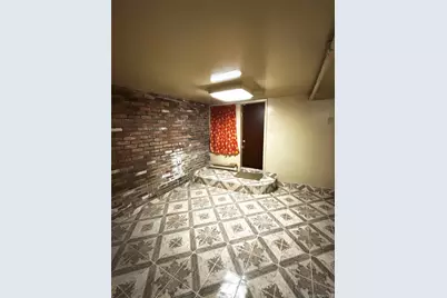 85-32 68th Avenue, Rego Park, NY 11374 - Photo 24