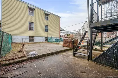 3304 Bouck Avenue, Bronx, NY 10469 - Photo 28