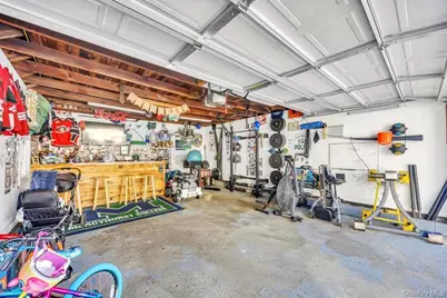 24 New Lane, Selden, NY 11784 - Photo 18