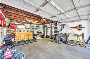 24 New Ln, Selden, NY 11784 - Photo 18