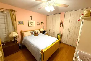 418 Weymouth Ct, Ridge, NY 11961 - Photo 6