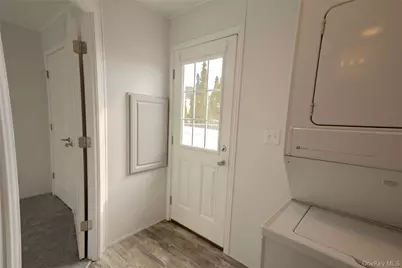 150 Main Street #1A, Islip, NY 11751 - Photo 8