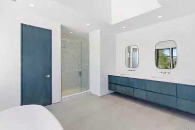 50 Tuckahoe Lane, Southampton, NY 11968 - Photo 26