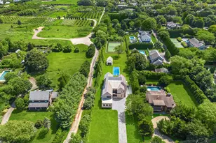 50 Tuckahoe Ln, Southampton, NY 11968 - Photo 2