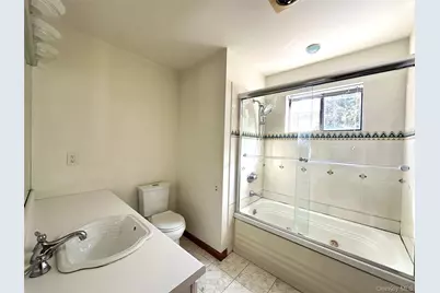 211 Falcon Court #211, Poughkeepsie, NY 12603 - Photo 8