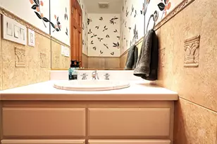 211 Falcon Ct, Poughkeepsie, NY 12603 - Photo 12