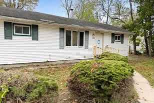 108 Suffolk Ave, Brentwood, NY 11717 - Photo 2