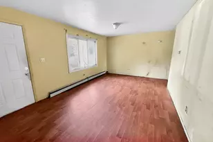 108 Suffolk Ave, Brentwood, NY 11717 - Photo 4