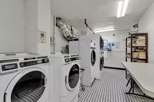 579 W 215th St, New York, NY 10034 - Photo 20