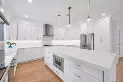 351 Concord Avenue, East Meadow, NY 11554 - Photo 26