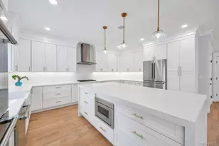 351 Concord Ave, East Meadow, NY 11554 - Photo 26