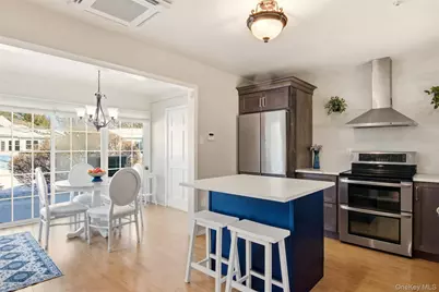 27 Hearthside Drive, Mount Sinai, NY 11766 - Photo 8