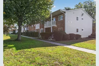 71 Adams Road #E 2A, Central Islip, NY 11722 - Photo 16