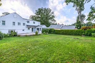 14 Dimsdale Dr, Scarsdale, NY 10583 - Photo 2