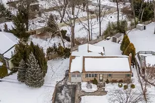 18 Robert Dr, Huntington, NY 11743 - Photo 30