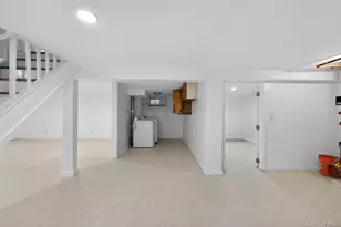 104-24 208th St, Queens Village, NY 11429 - Photo 24