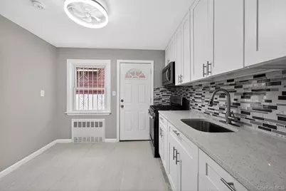 10424 208th Street, Queens Village, NY 11429 - Photo 8