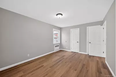 10424 208th Street, Queens Village, NY 11429 - Photo 10