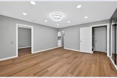 10424 208th Street, Queens Village, NY 11429 - Photo 4