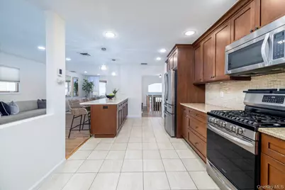 2970 Bond Drive, Merrick, NY 11566 - Photo 10