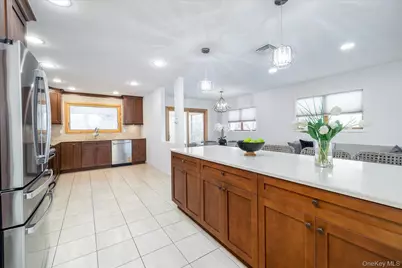 2970 Bond Drive, Merrick, NY 11566 - Photo 8