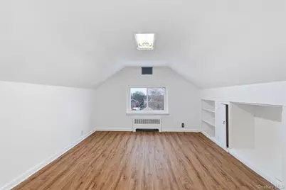 2322 Pearsall Avenue, Bronx, NY 10469 - Photo 30