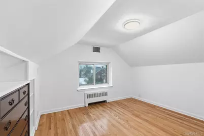 2322 Pearsall Avenue, Bronx, NY 10469 - Photo 28