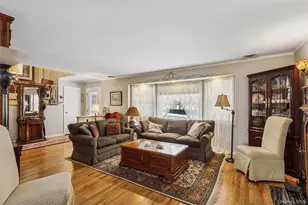 688 Hempstead Ave, Rockville Centre, NY 11570 - Photo 4