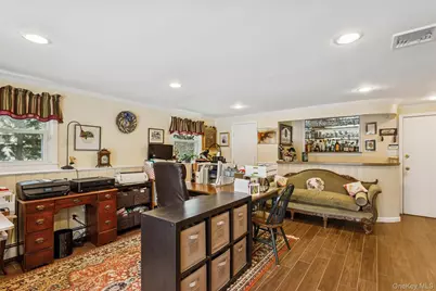 688 Hempstead Avenue, Rockville Centre, NY 11570 - Photo 12